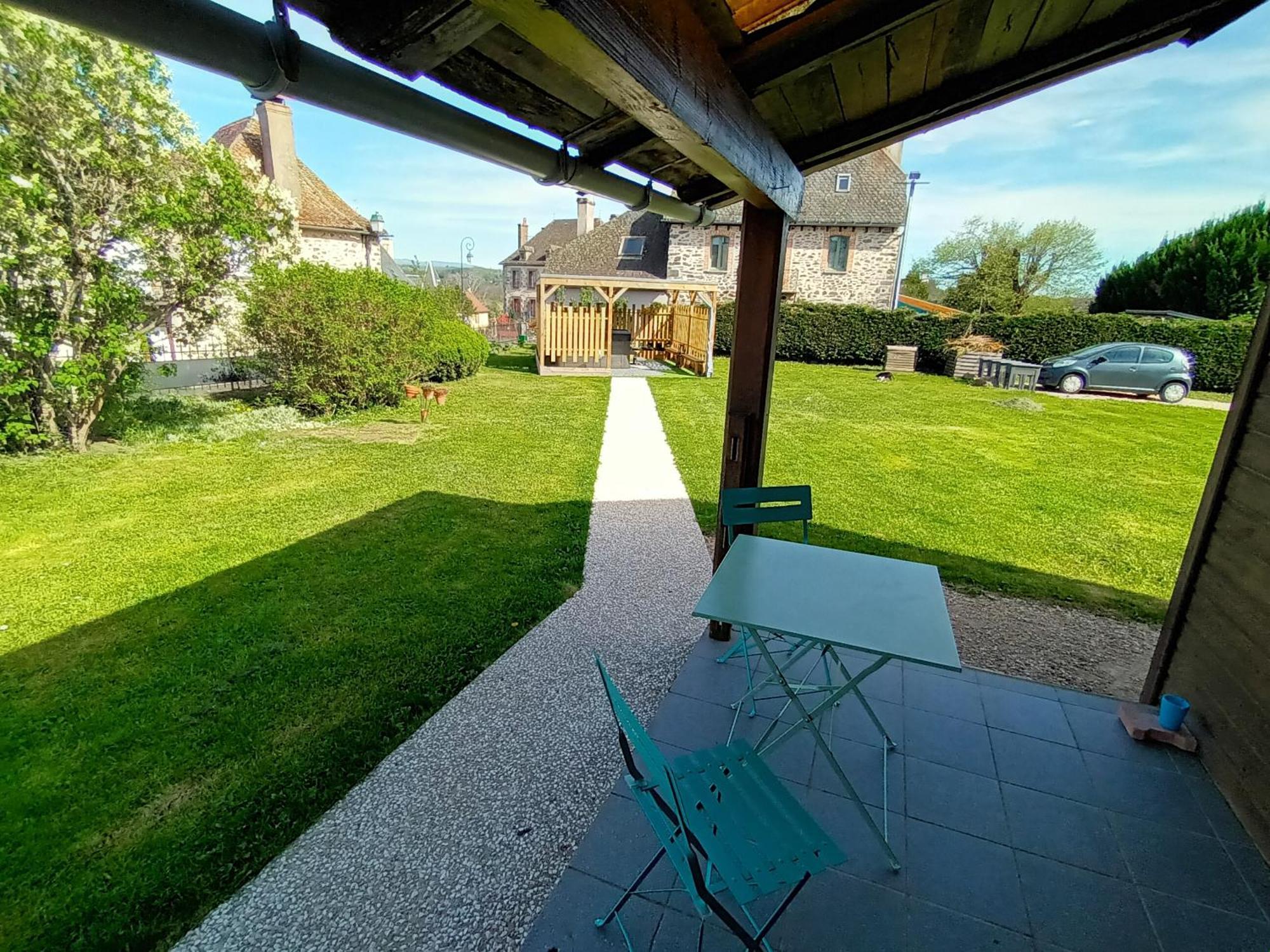 Le Miraillet, Chambre Hote Saint-Illide 外观 照片